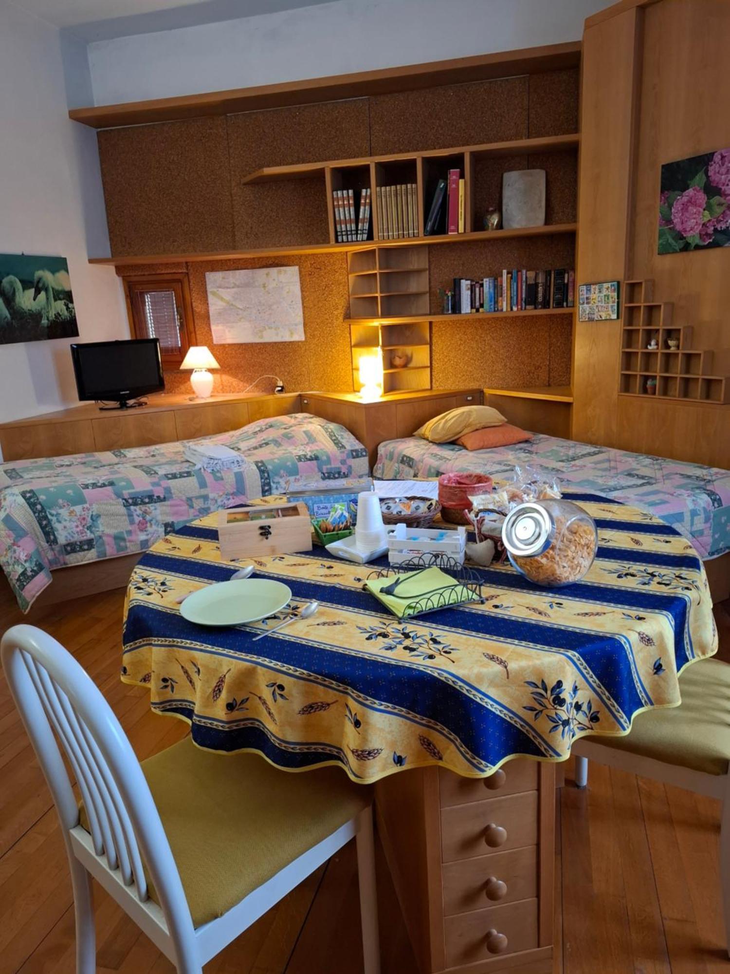 B&B Due Abeti Φλωρεντία Εξωτερικό φωτογραφία